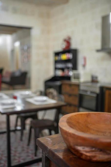 Chic, Stylish & Spacious Flat In Central Valletta Exterior photo